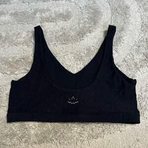 Beyond Yoga Diamond Textured Sports Bra